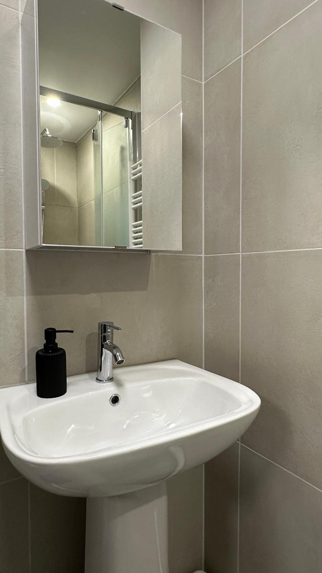 Lacharriere-Logement Entier 38M2 Paris Bagian luar foto